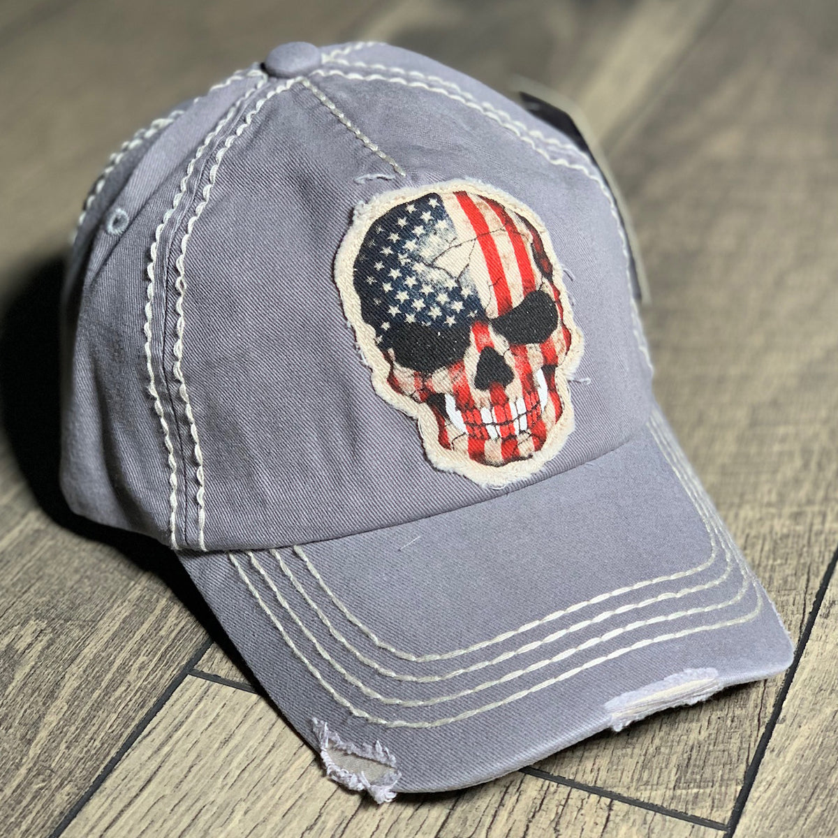 Distressed American Flag Skull Cap – Vintage Patriotic Baseball Hat for Men & Women