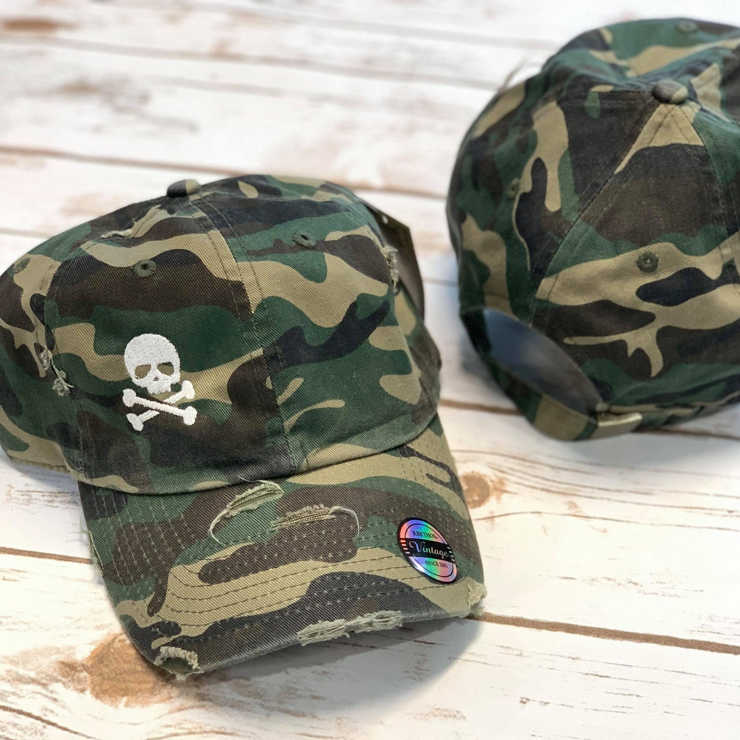 Skull and Crossbone Vintage Camouflage Baseball Cap