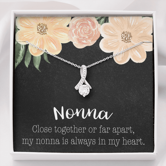 Nonna Alluring Beauty Necklace