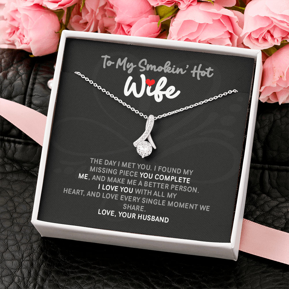To My Smokin Hot Wife Alluring Beauty Necklace