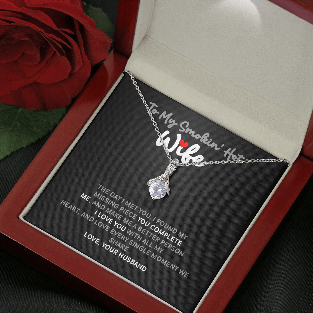 To My Smokin Hot Wife Alluring Beauty Necklace