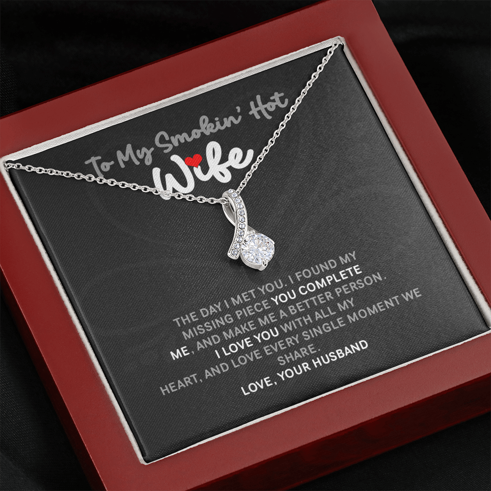 To My Smokin Hot Wife Alluring Beauty Necklace